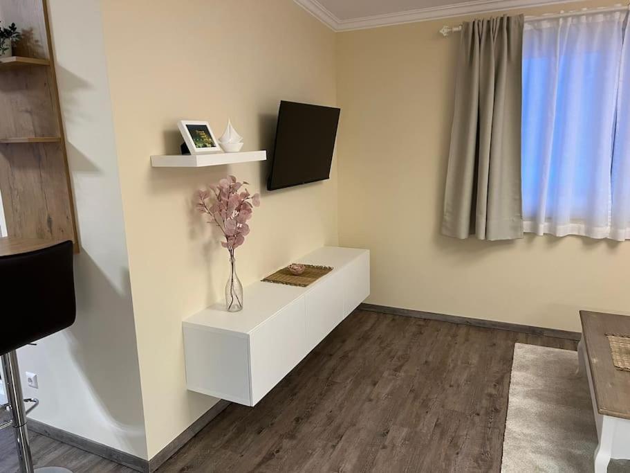 וולדן אם וורתרסי Gemuetliche Wohnung In Velden! מראה חיצוני תמונה