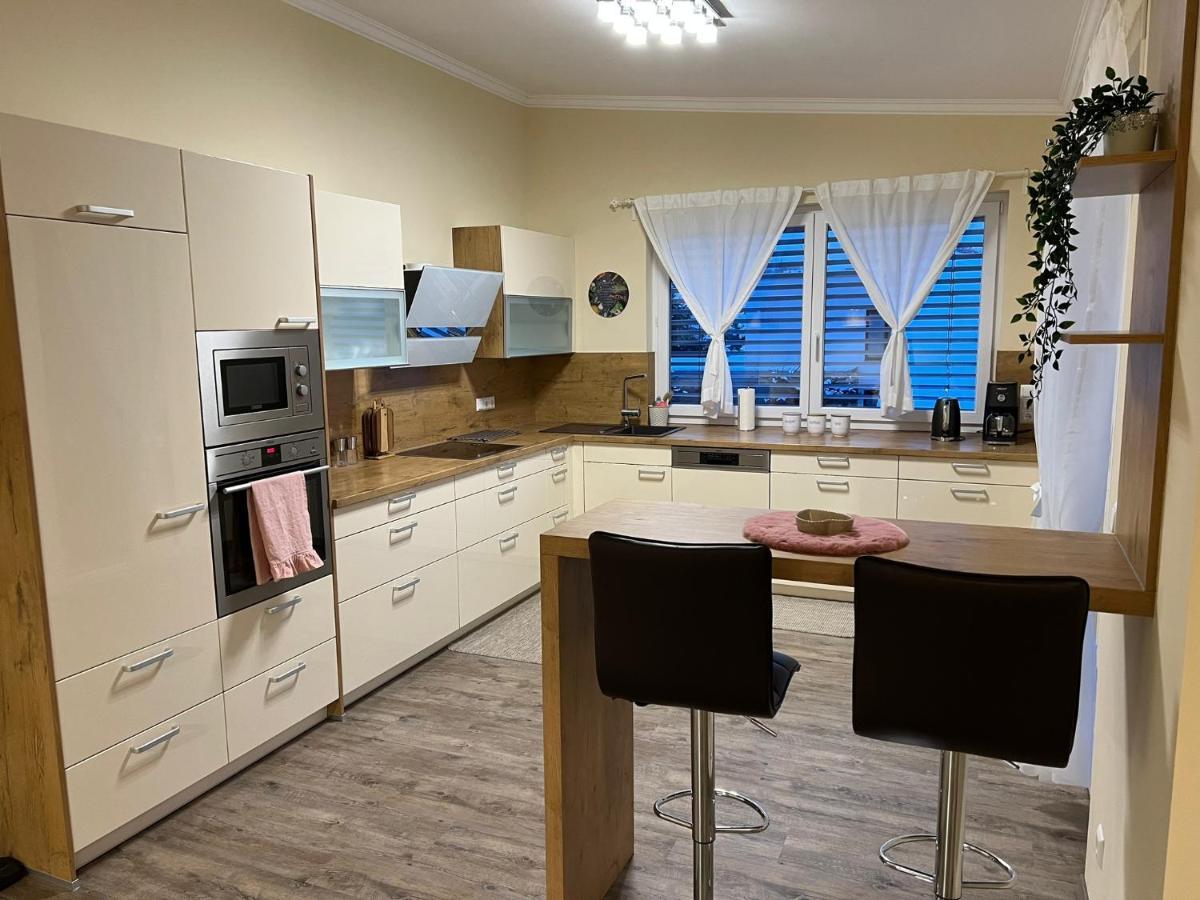 וולדן אם וורתרסי Gemuetliche Wohnung In Velden! מראה חיצוני תמונה